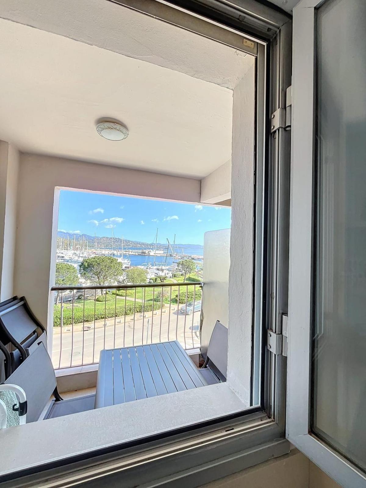 Апартаменты Pretty Cocoon With Harbour View Порто-Веккьо Экстерьер фото